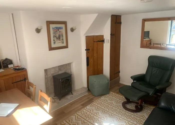 Cozy Cottage 18Th Century Seaside Escape Free Parking