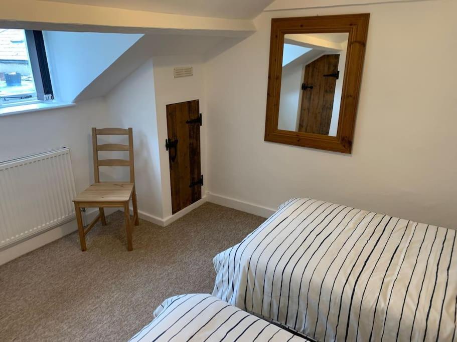 Cozy 18th Century Seaside Escape Free Parking